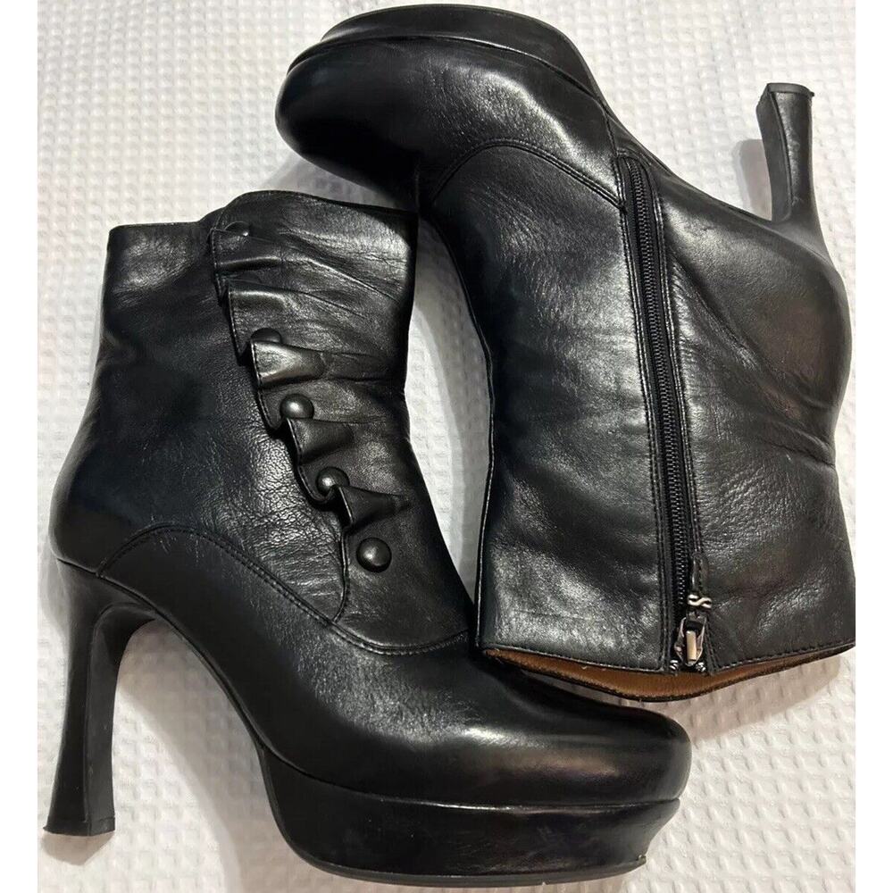 Earthies Ferrara Women's Black Leather Victorian Style Button Zip Boots Sz 12 B